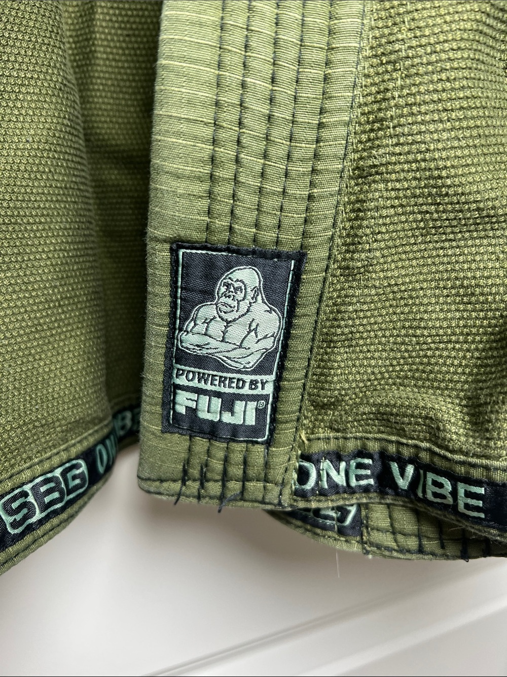 FUJI SBG Jiu-Jitsu Gi A4 / XL Jacket and Pants Olive Green (2-pieces) - Picture 3 of 10